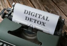 Digital Detox: Mindfulness Practices for Reducing Screen Time and Restoring Balance digital detox how to detox your digital life