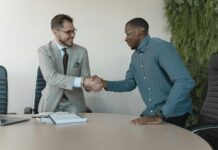 Effective Job Search Techniques: Maximizing Opportunities in Today’s Market man in blue long sleeve shirt gets the job