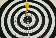 How to Define a Goal? black and white dartboard